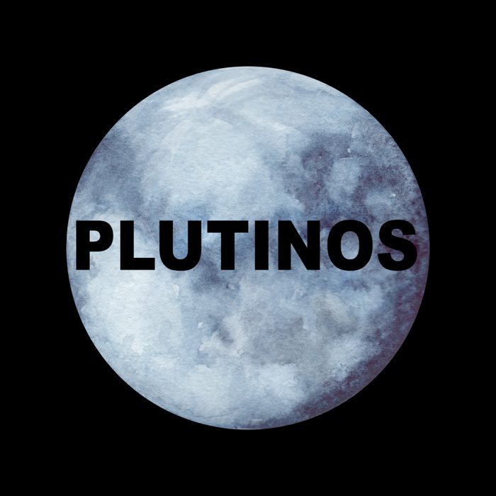 Text 'PLUTINOS' on gray textured circle.